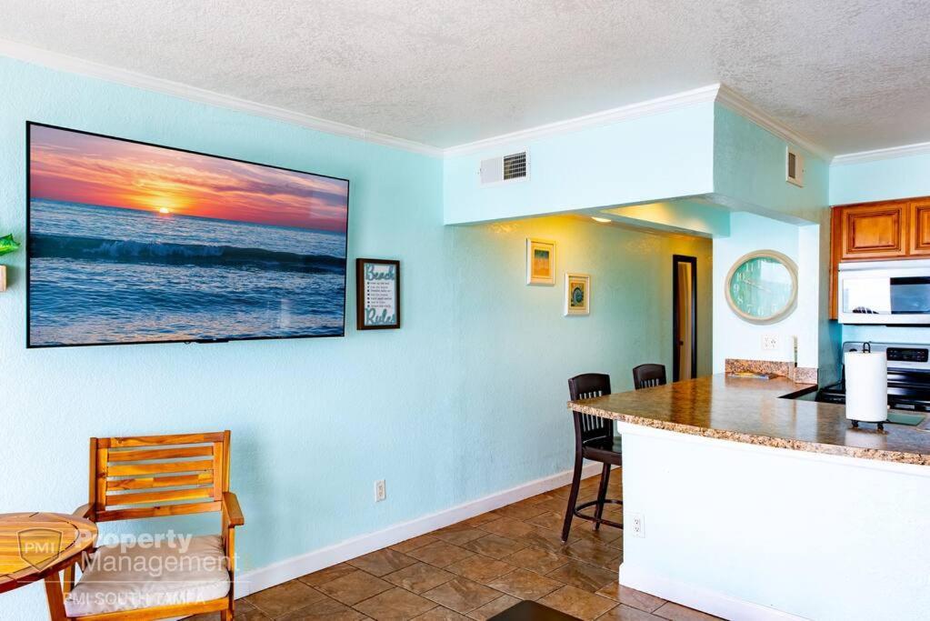 On The Rocks Villa Tampa Exterior photo